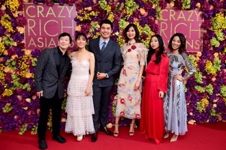 The Cast of Crazy Rich Asians at the Crazy Rich Asians Premiere. 
(Ian West/PA Wire/Abaca Press/TNS)
