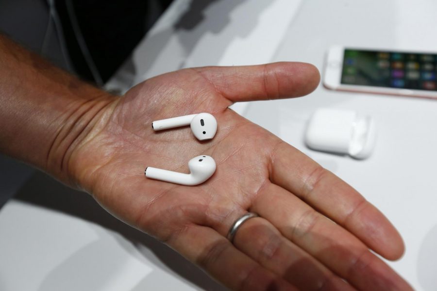 Dozens of scientists have signed a United Nations and World Health Organization petition to warn against the potential dangers of Apple AirPods.
(Gary Reyes/Bay Area News Group/TNS)