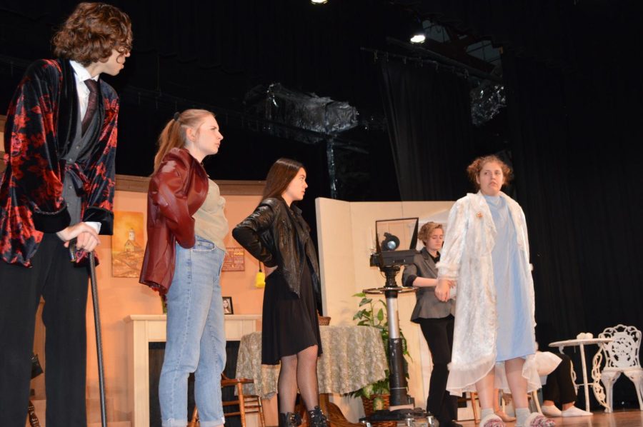 Actors (from left to right) Henry Goodnick, Emma Kaiven, Julianne Magistrado, Amy Twohig and Emily Gilligan rehearse for the Warren Hills Drama Club’s upcoming show The Bold, The Young, and The Murdered. The murder mystery/comedy is set to be performed at 7 p.m. Thursday, Nov. 14, through Saturday, Nov. 16. Tickets will be available upon arrival for $8 for students and $14 for adults. (Photo courtesy of Jennifer Reid)