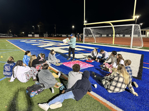 Blue Streaks Come Together For Reading Under the Stars