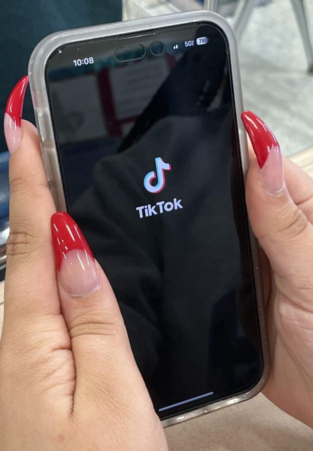 Due to fears over a Chinese technology firm’s ownership of TikTok, the U.S. Government is taking steps toward banning the popular app. (Photo by Joshua Torres)