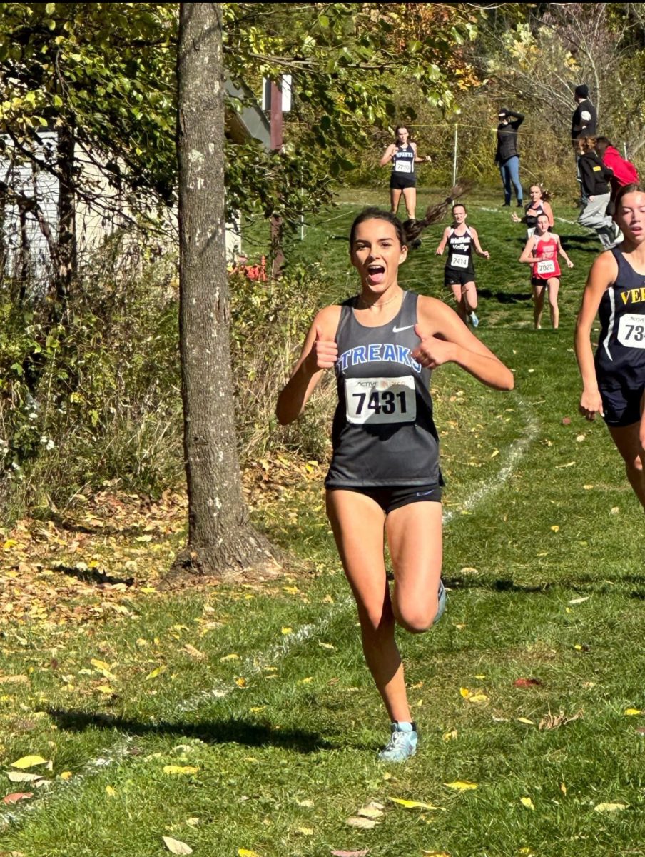 Paige Volckman continues to push herself in practice and meets as she plans to reach her goal to run in college. (Photo Courtesy by Tammy
Volckman)